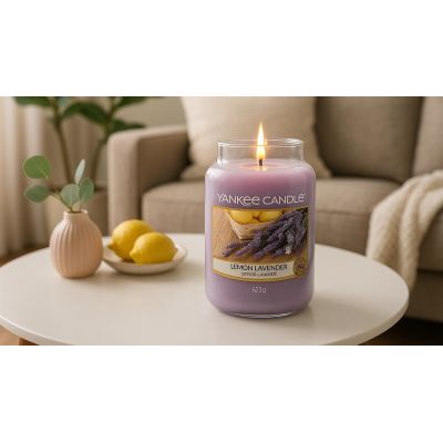 3. Große Kerze LEMON LAVENDER YANKEE