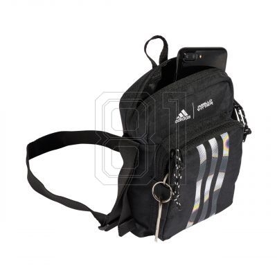 5. adidas Organizer Pride IZ5015 bag