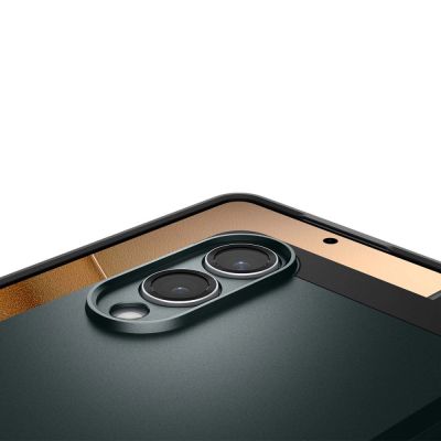 7. Spigen Tough Armor MagSafe Case für Samsung Galaxy S25 Edge - Grün/Schwarz