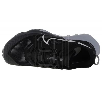 7. Nike Air Zoom Terra Kiger 8 W DH0654-001