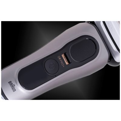 3. BRAUN Series 9 Pro+ 9565cc Elektrorasierer