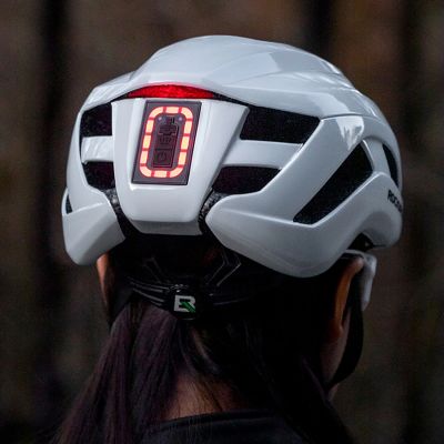 5. Rockbros ZK-077 Fahrradhelm mit integrierter multidirektionaler Beleuchtung, Größe 57–61 cm – Weiß