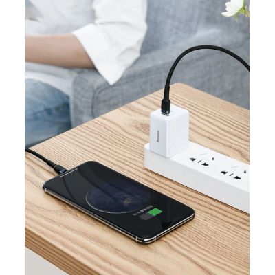 7. Baseus CATLKLF-G1 Lightning – USB-C PD QC-Kabel 18 W 480 Mbit/s 1 m – Schwarz und Grau