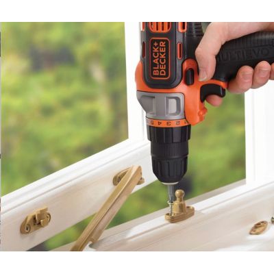 2. Black & Decker MT218KB 800 U/min Bohrmaschine, Schwarz/Orange, 1,46 kg