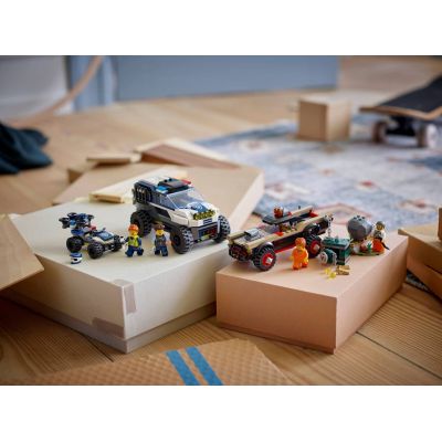 6. LEGO City 60449 – Verfolgungsjagd der Polizei im Gelände