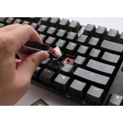 8. Ducky One 3 Aura Black Gaming-Tastatur, RGB-LED - Gateron Baby Kangaroo (US)