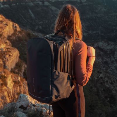 16. XD DESIGN ANTI-DIEBSTAHL-RUCKSACK BOBBY EXPLORE SCHWARZ P/N: P705.911