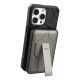 4. Powerbank UAG Rugged 10K – 10000 mAh mit Standfuß, kabelloses Laden mit 10 W, MagSafe-kompatibel, Kabel im Lieferumfang (black/titanium)