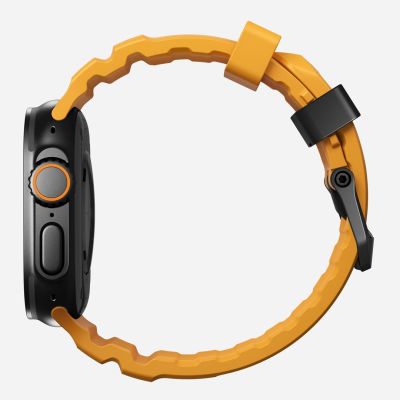 8. Nomad Rocky Point Armband, schwarzes Leder, Titan