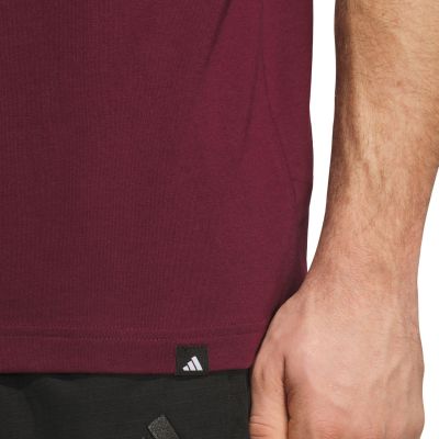 5. Herren-T-Shirt adidas Varsity Tailsweep Graphic in Burgunderrot KS2180