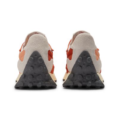 8. New Balance Unisex-Sneaker U327WRH