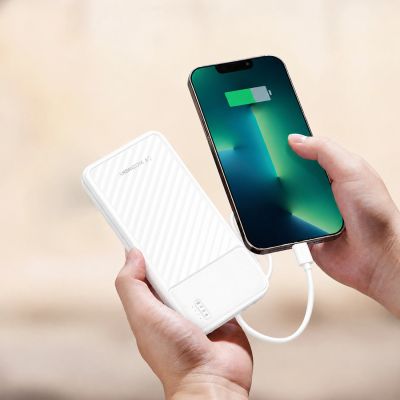 3. Wozinsky W11-W 10000mAh 10W Powerbank mit integrierten Kabeln und Taschenlampe – Weiß
