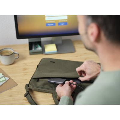 10. Trust DALYX 6-in-1 USB-C Multi-Port-Adapter Silber