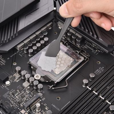 5. THERMALTAKE TG-30 Wärmeleitpaste 4,5 W/MK - 4G CL-O023-GROSGM-A