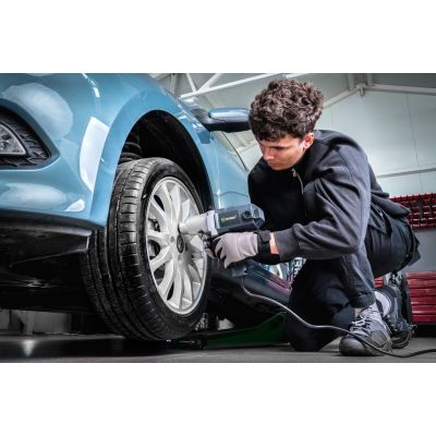 14. Elektrischer Schlagschrauber 800 Nm 1/2" für Räder, Koffer W33250 WUBER
