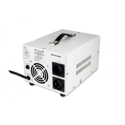 4. Spannungsstabilisator AVR PRO 3000VA 3% SERVO