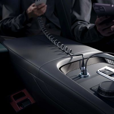 8. Joyroom JR-CCN04 60W USB-A USB-C Mini-Ladegerät – Schwarz