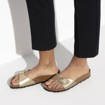 7. Birkenstock Madrid Birko-Flor Gold Damen Regular Wide Gold Flip-Flops (1016106)