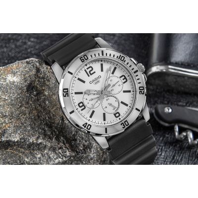 5. Herrenuhr CASIO MTP-VD300-7BUDF + Box