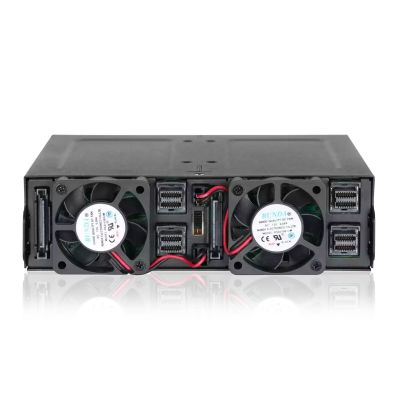 2. IcyDock Montageplatte 4x6,3cm SATAI-III mit 1x5,25" HDD/SSD schwarz