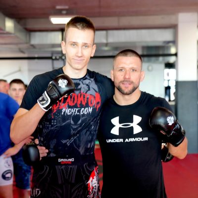 6. MMA Sparring Handschuhe M - Warrior Schwarz - LegacySeries