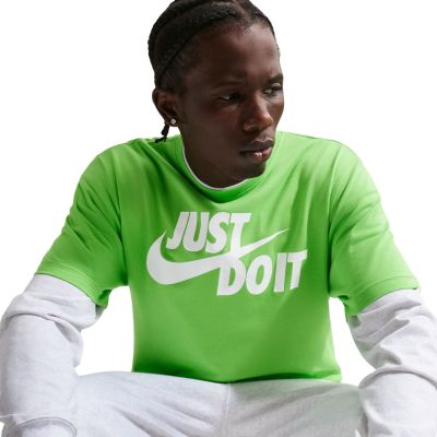 4. Nike „Just Do It“ Swoosh Herren-T-Shirt Grün AR5006 308
