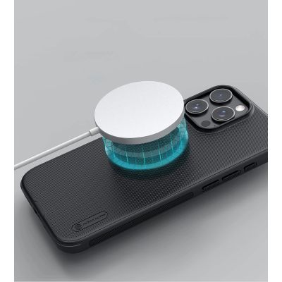14. Nillkin Super Frosted Shield Pro Magnetische Hülle für iPhone 16 Pro Max – Schwarz