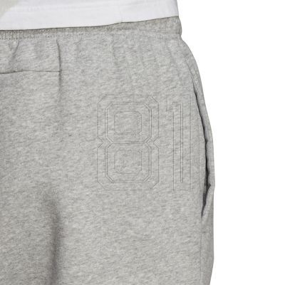 3. Adidas Badge of Sport Fleece Pant M FS4630