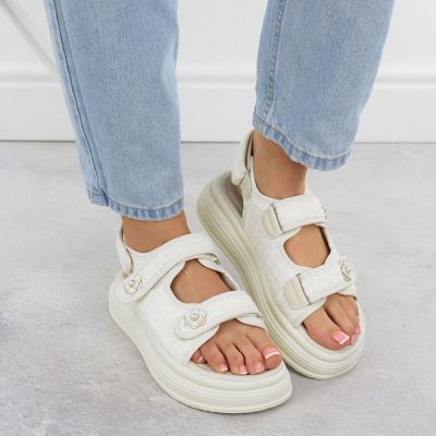 7. Damen-Plateausandalen in Creme, Modell Potocki PY16337