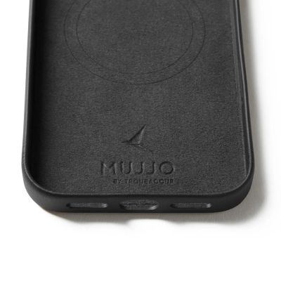 22. Mujjo iPhone 17 Pro Max Schwarze Lederhülle