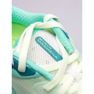 13. UNDER ARMOUR Machina Breeze 3026264-100 Damenschuhe