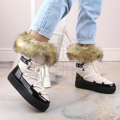 8. Plateau-Schneestiefel mit Schnürung und Fell Vinceza W JAN262 beige
