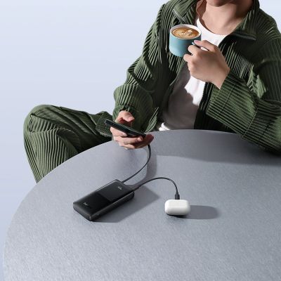 10. Baseus Bipow 2 10000mAh 20W Powerbank mit Digitalanzeige und integriertem USB-C-Kabel – Schwarz