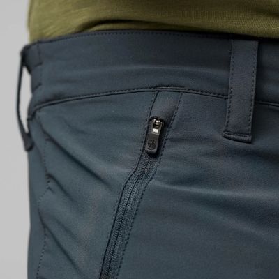 12. Fjällräven Abisko Trail Stretch Shorts M F12200165-555