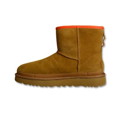 2. UGG W Classic Mini Damen-Schneestiefel mit Reißverschluss und Logo in Kastanienbraun - 1144034-CHE