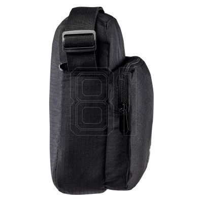 4. Hi-Tec Sidero bag 92800308410