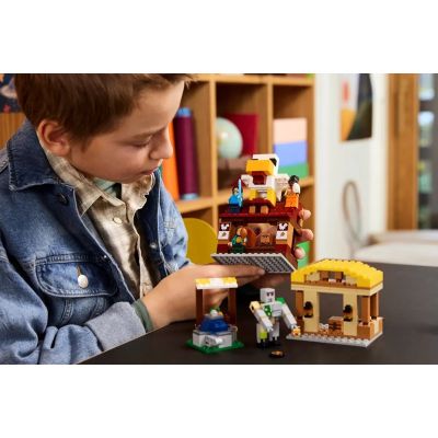 13. LEGO Minecraft 21273 Ballon-Ghast-Dorfangriff