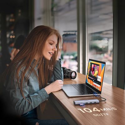 7. Ugreen USB-C Hub 10in1 USB-C HDMI Ethernet USB-A 5GB/s SD/TF Mini-Klinkenanschluss – Grau