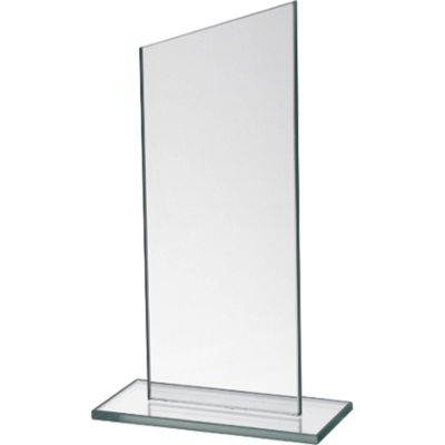 6. Glastrophäe mit zerbrochenem Sockel