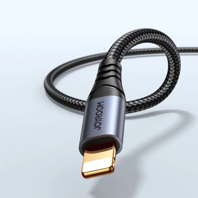8. Joyroom Audio Transfer Series SY-A06 Mini-Klinkenstecker 3,5 mm / Lightning Kabel 1,2 m – schwarz