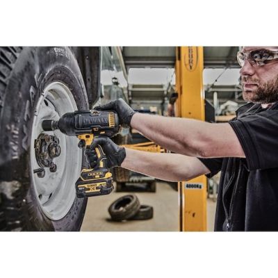 5. Schlagschrauber 1/2" 18V 2*5,0Ah DCF900P2G DEWALT