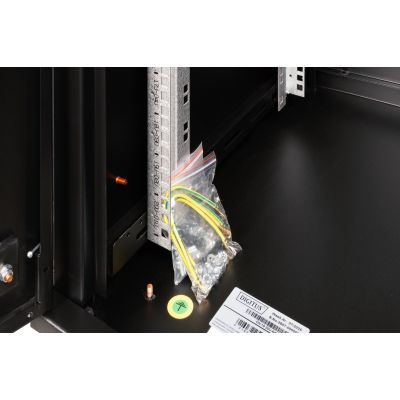 6. Digitus Unique 19" 20HE Rackmount-Netzwerkschrank 600x600 mm, Glastür, schwarz, ungeteilt, montiert, 100 kg