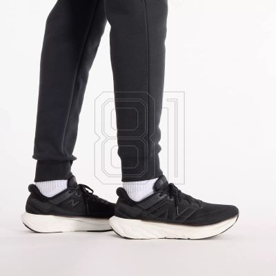 12. New Balance Sport Fleece Jogger Pants M MP43904BK