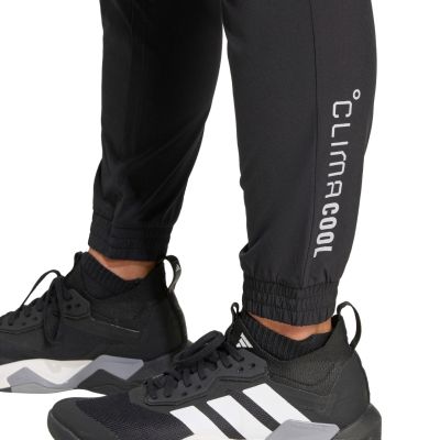 5. adidas Tech Apparel Herrenhose schwarz JY3550