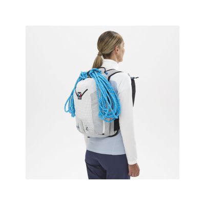 7. MILLET Trilogy Sky 15+ Rucksack Weiß