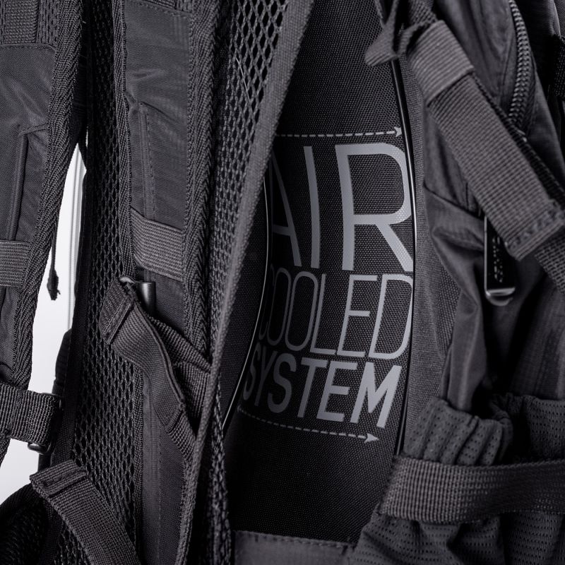 16. Hi-Tec V-Lite 24 Rucksack 92800556093