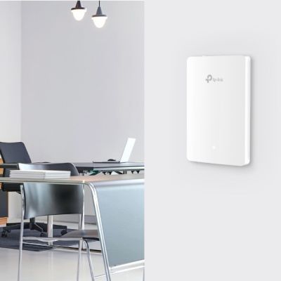 10. Zugangspunkt TP-LINK EAP615-WALL