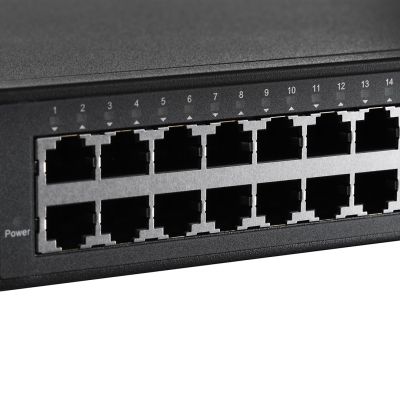 2. Switch TP-LINK TL-SG1048 (48x 10/100/1000Mbps)