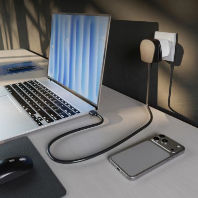 10. SBS UK Reiseadapter – Universal – Weiß