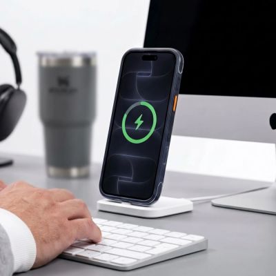 6. Tech-Protect MagAir MagSafe CC Hülle für iPhone 18 Pro / 17 Pro – Mattes Dunkelblau